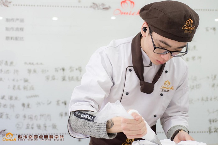 西点学校几个月的课程具体怎么选？