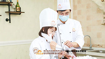 南京西点师培训学校排名如何？南京欧米奇西点学校靠谱吗？