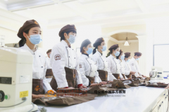 烘焙师一般月薪是多少钱？