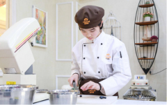 初中毕业的女生学什么专业比较好？