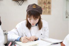 高中毕业学什么专业有发展？