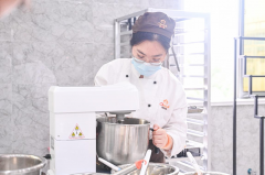 学员故事丨陈媛媛：我想成为西点师，所以我选择南京欧米奇