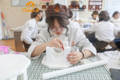 女生学西点的最佳年龄是什么时候？