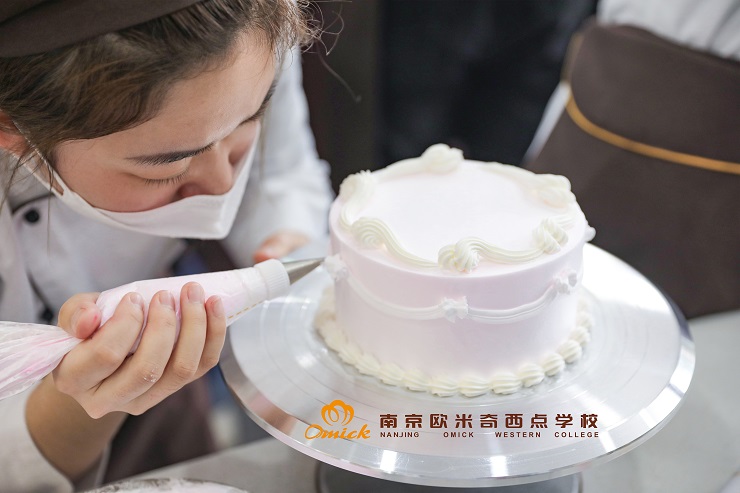南京蛋糕培训班学费一般要多少钱