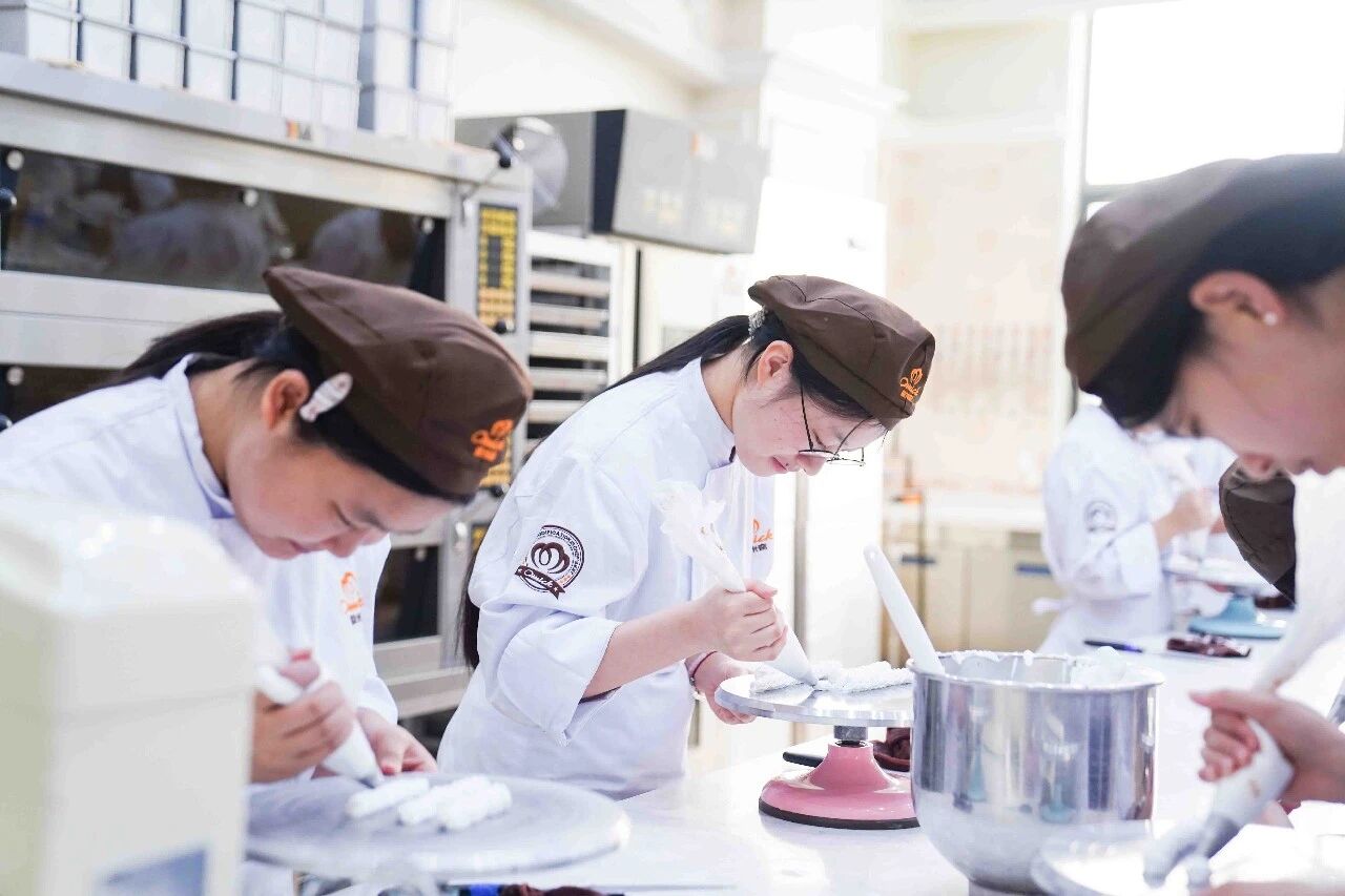 年底找工作，太难了！该如何破局，走出职场困境