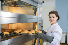 西点行业前景怎么样？学西点有年龄限制吗？